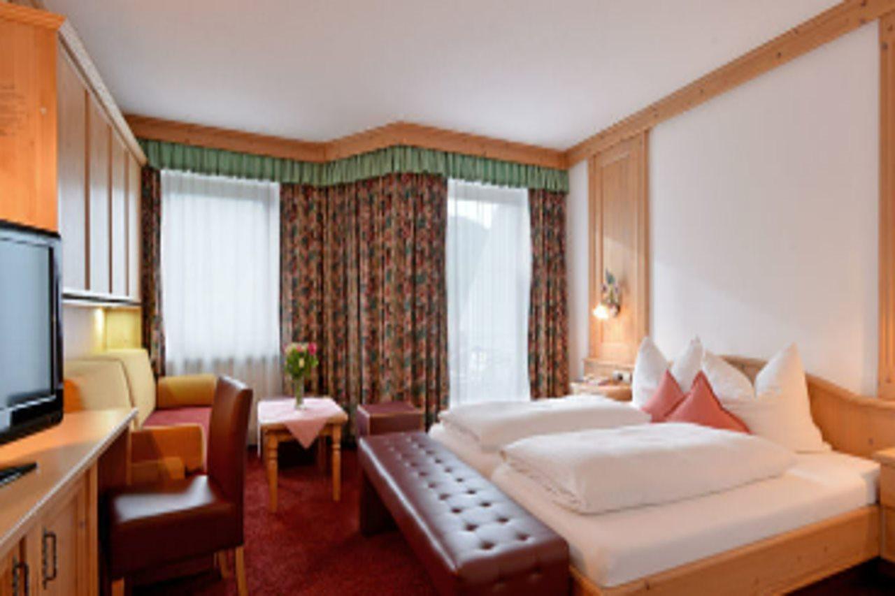 Ferienhotel Hoppet Hart im Zillertal Exterior foto